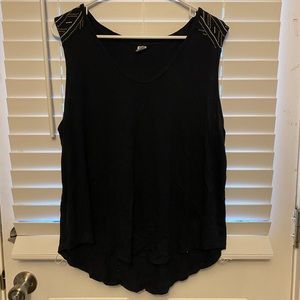 🖤Old Navy Flowy Tank🖤